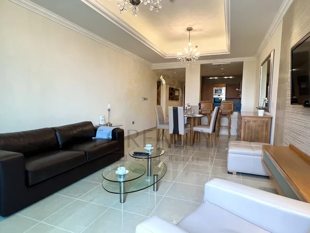 1 Bedrooms  Apartment  For Rent  in Doha -  The Pearl  Fully Furnished