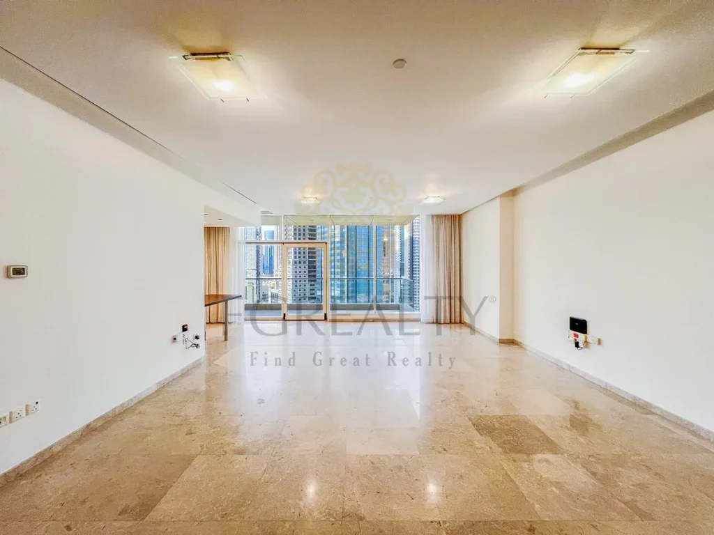 3 Bedrooms  Apartment  For Rent  in Doha -  West Bay  Not Furnished