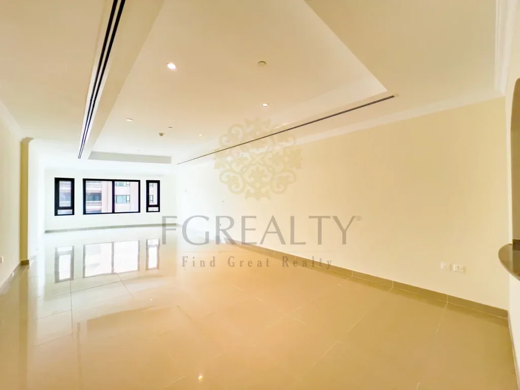 1 Bedrooms  Apartment  For Rent  in Doha -  The Pearl  Not Furnished