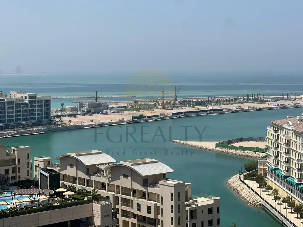 2 Bedrooms  Apartment  For Rent  in Doha -  The Pearl  Not Furnished