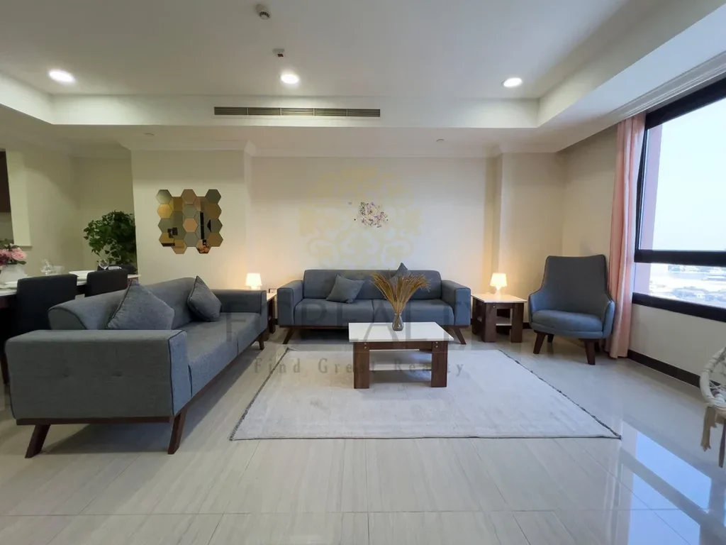 2 Bedrooms  Apartment  For Rent  in Doha -  The Pearl  Fully Furnished