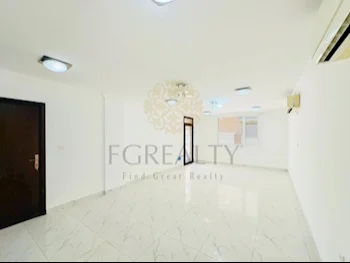 Family Residential  - Not Furnished  - Doha  - Al Duhail  - 6 Bedrooms