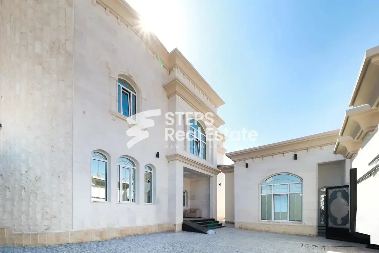 Family Residential  - Not Furnished  - Al Wakrah  - Al Wukair  - 8 Bedrooms