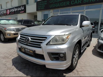 Lexus  LX  570  2011  Automatic  335,000 Km  8 Cylinder  Four Wheel Drive (4WD)  SUV  Silver