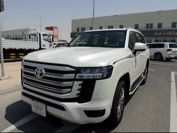 Toyota  Land Cruiser  GXR Twin Turbo  2022  Automatic  59,000 Km  6 Cylinder  Four Wheel Drive (4WD)  SUV  White