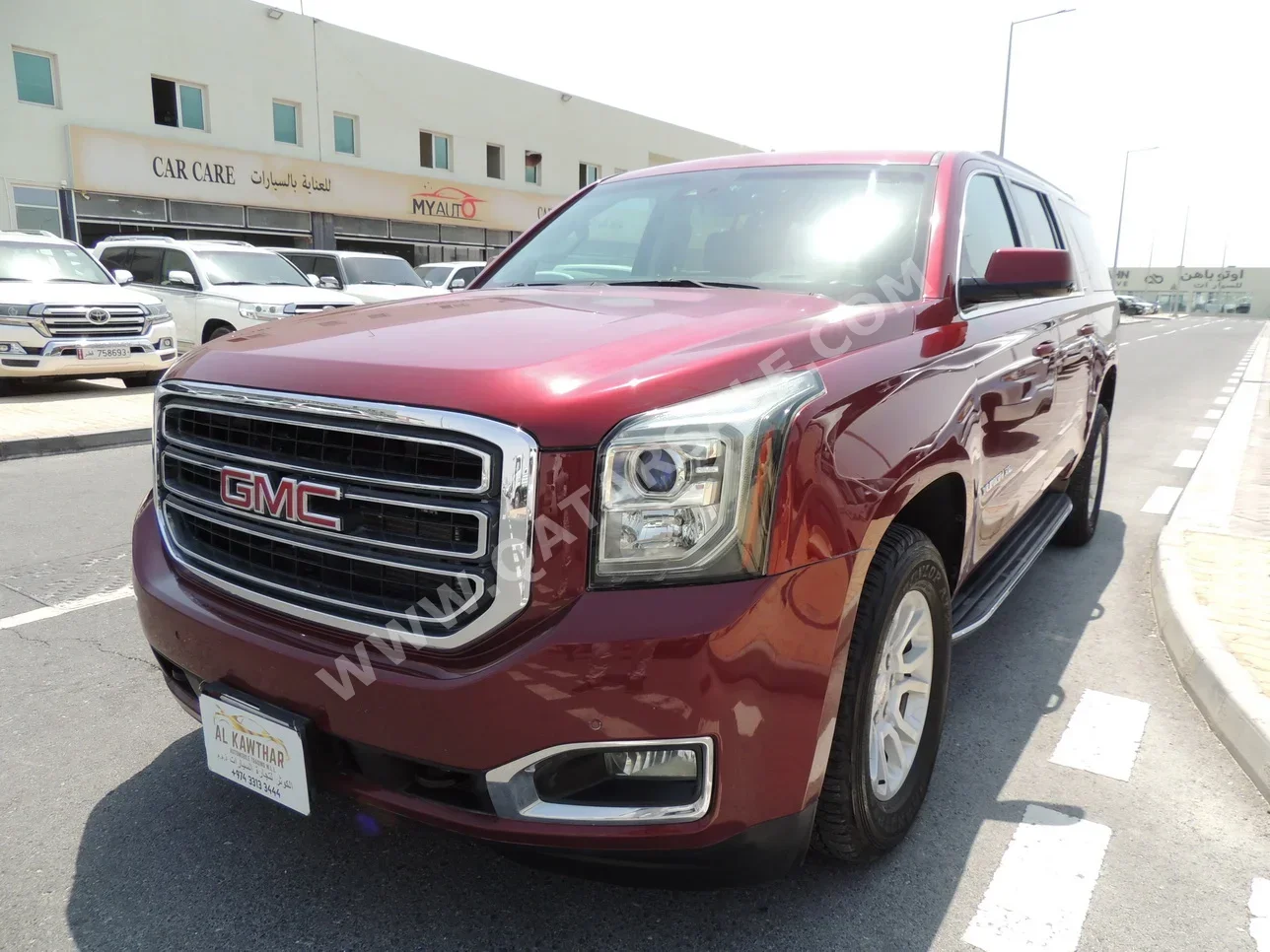 GMC  Yukon  XL  2017  Automatic  141,000 Km  8 Cylinder  Four Wheel Drive (4WD)  SUV  Maroon