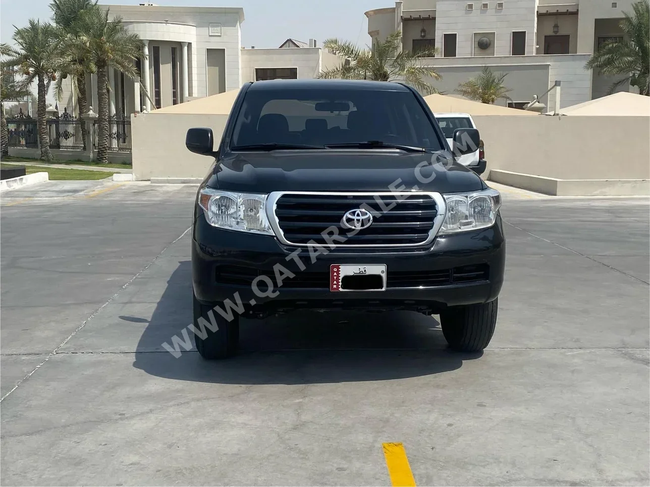 Toyota  Land Cruiser  G  2010  Automatic  354,000 Km  6 Cylinder  Four Wheel Drive (4WD)  SUV  Black