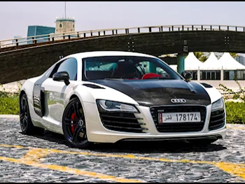 Audi  R8  2009  Automatic  80,000 Km  8 Cylinder  All Wheel Drive (AWD)  Coupe / Sport  White