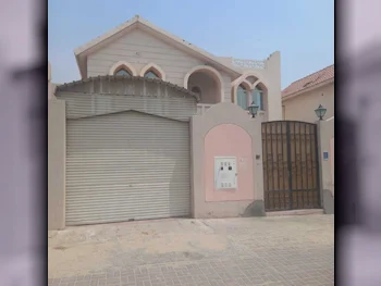 Family Residential  - Not Furnished  - Doha  - Al Duhail  - 5 Bedrooms