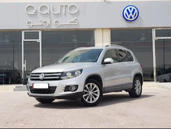 Volkswagen  Tiguan  2016  Automatic  80,000 Km  4 Cylinder  Four Wheel Drive (4WD)  SUV  Silver