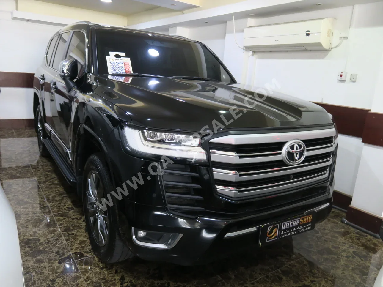 Toyota  Land Cruiser  VX Twin Turbo  2023  Automatic  82,000 Km  6 Cylinder  Four Wheel Drive (4WD)  SUV  Black  With Warranty