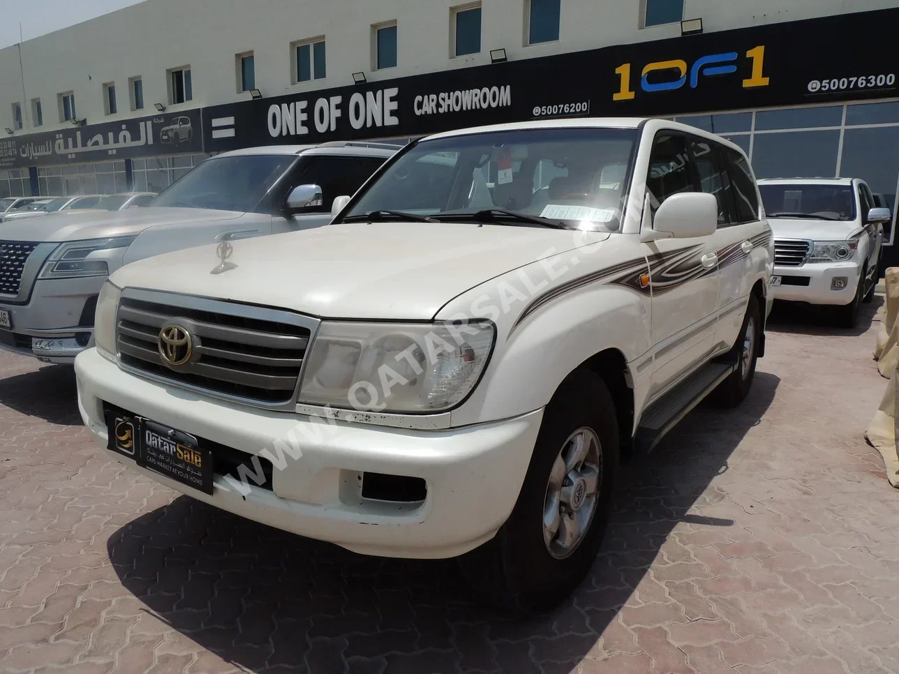 Toyota  Land Cruiser  GXR  2007  Manual  303,000 Km  6 Cylinder  Four Wheel Drive (4WD)  SUV  White