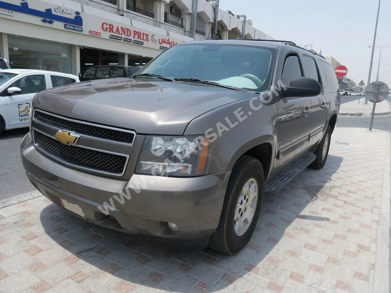 Chevrolet  Suburban  2012  Automatic  164,000 Km  6 Cylinder  Four Wheel Drive (4WD)  SUV  Brown