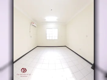 1 Bedrooms  Apartment  For Rent  in Doha -  Umm Lekhba  Not Furnished