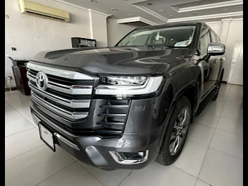 Toyota  Land Cruiser  VX Twin Turbo  2023  Automatic  0 Km  6 Cylinder  Four Wheel Drive (4WD)  SUV  Gray  With Warranty