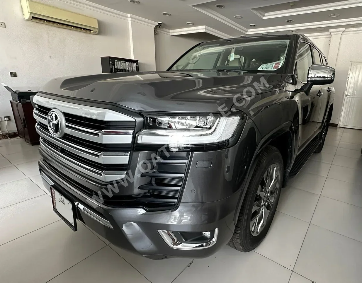  Toyota  Land Cruiser  VX Twin Turbo  2023  Automatic  0 Km  6 Cylinder  Four Wheel Drive (4WD)  SUV  Gray  With Warranty