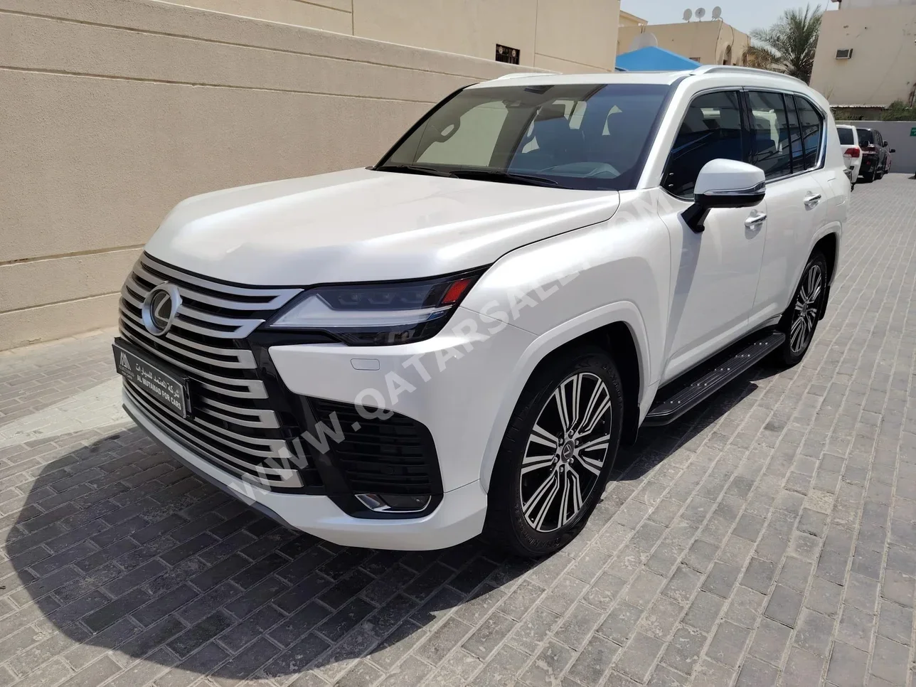 Lexus  LX  600 Luxury  2022  Automatic  31,000 Km  6 Cylinder  Four Wheel Drive (4WD)  SUV  White  With Warranty