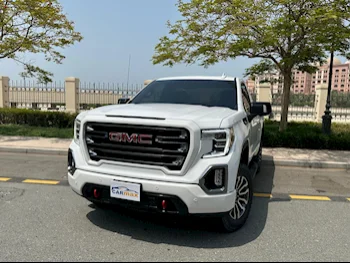 GMC  Sierra  AT4  2021  Automatic  55,000 Km  8 Cylinder  Four Wheel Drive (4WD)  Pick Up  White