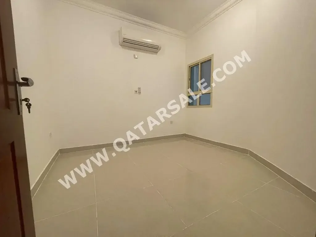 2 Bedrooms Apartment For Rent in Doha Fereej Bin Omran