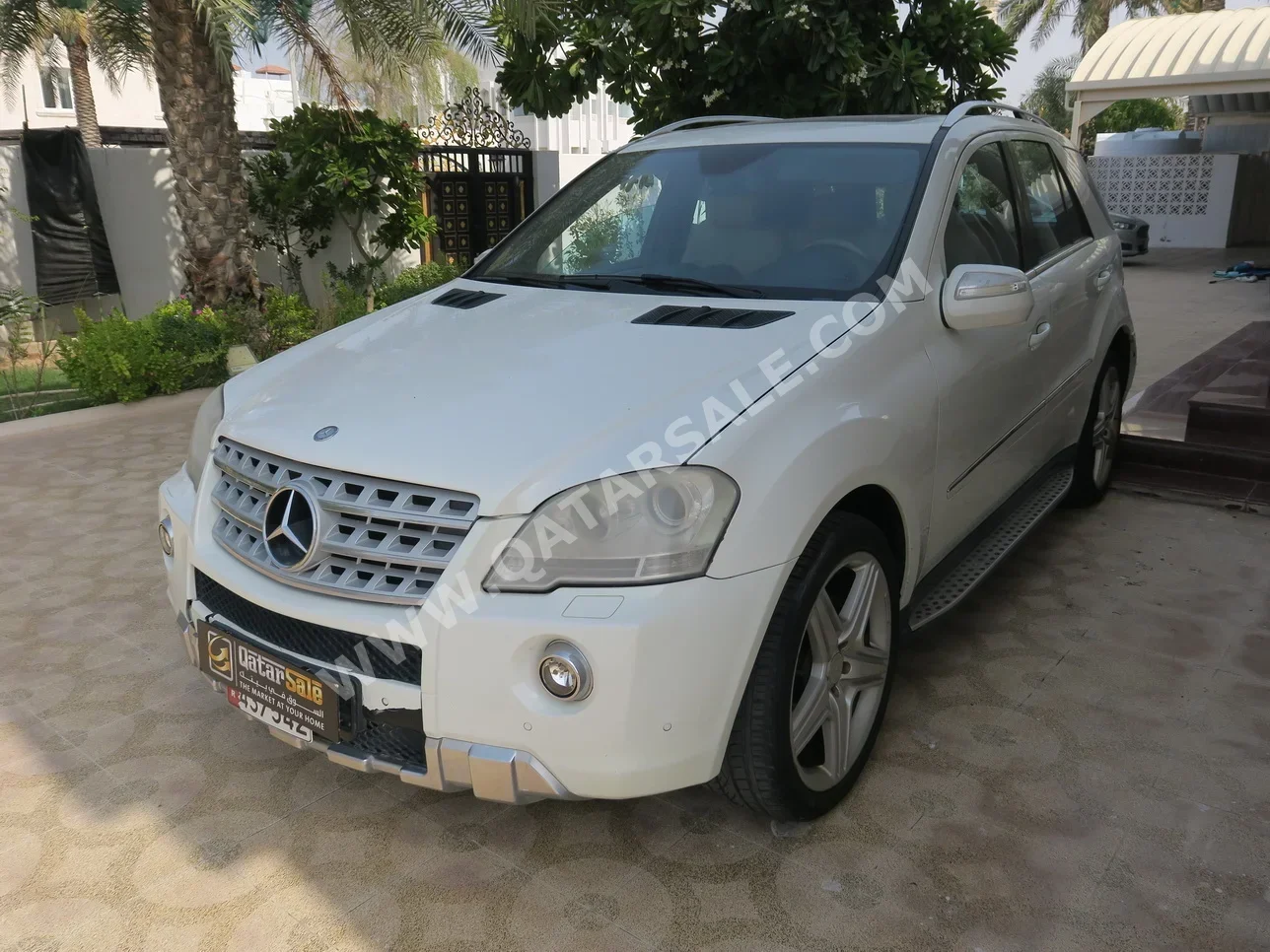 Mercedes-Benz  ML  350  2010  Automatic  265,000 Km  6 Cylinder  Four Wheel Drive (4WD)  SUV  White