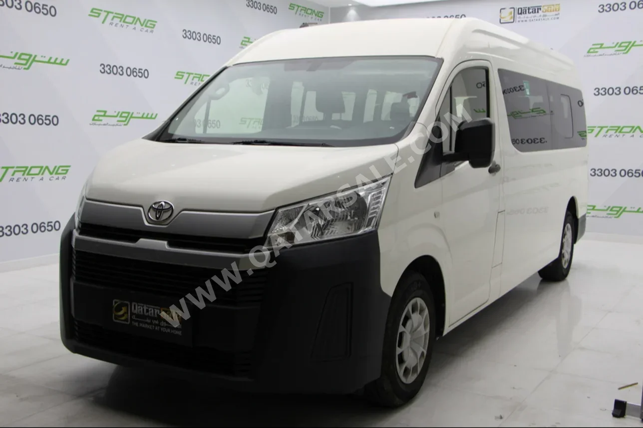 Toyota  Hiace  2020  Manual  92,000 Km  6 Cylinder  Rear Wheel Drive (RWD)  Van / Bus  White