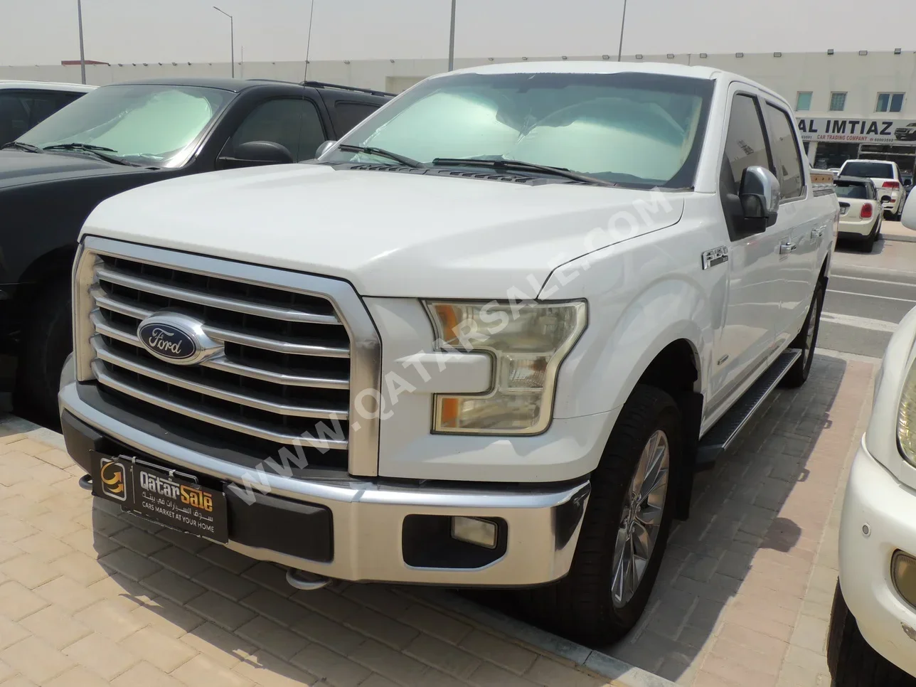 Ford  F  150  2016  Automatic  262,000 Km  8 Cylinder  Four Wheel Drive (4WD)  Pick Up  White