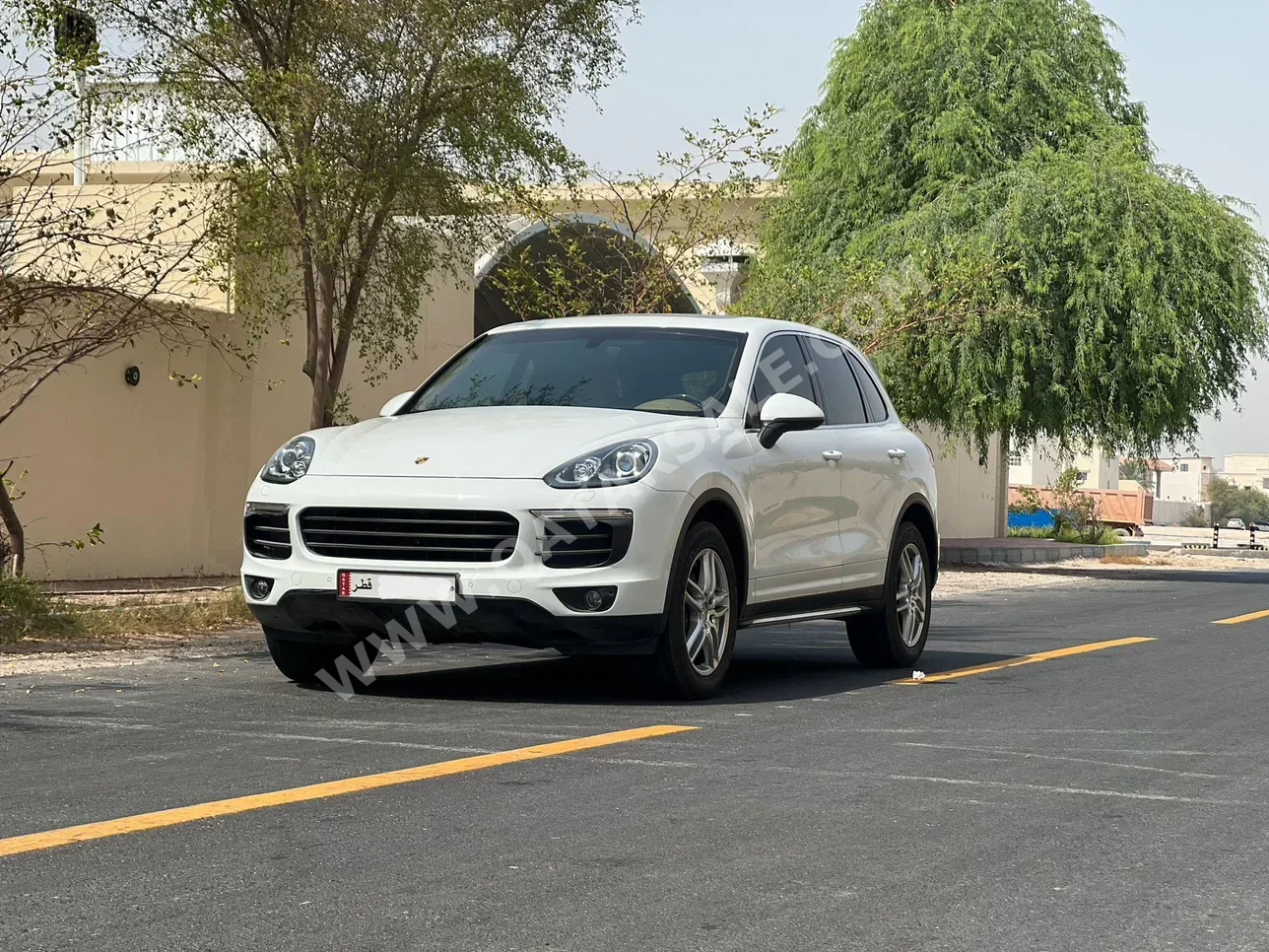 Porsche  Cayenne  2016  Automatic  147,000 Km  6 Cylinder  Four Wheel Drive (4WD)  SUV  White