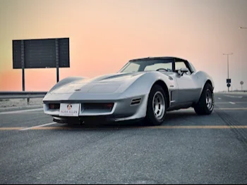 Chevrolet  Corvette  1984  Automatic  145,000 Km  8 Cylinder  Rear Wheel Drive (RWD)  Coupe / Sport  Silver