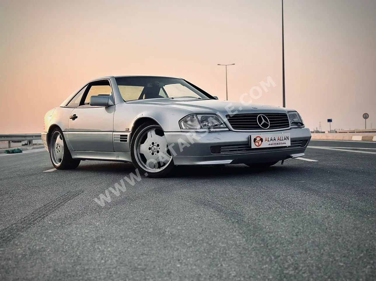 Mercedes-Benz  SL  560  1991  Automatic  177,000 Km  8 Cylinder  Rear Wheel Drive (RWD)  Classic  Silver