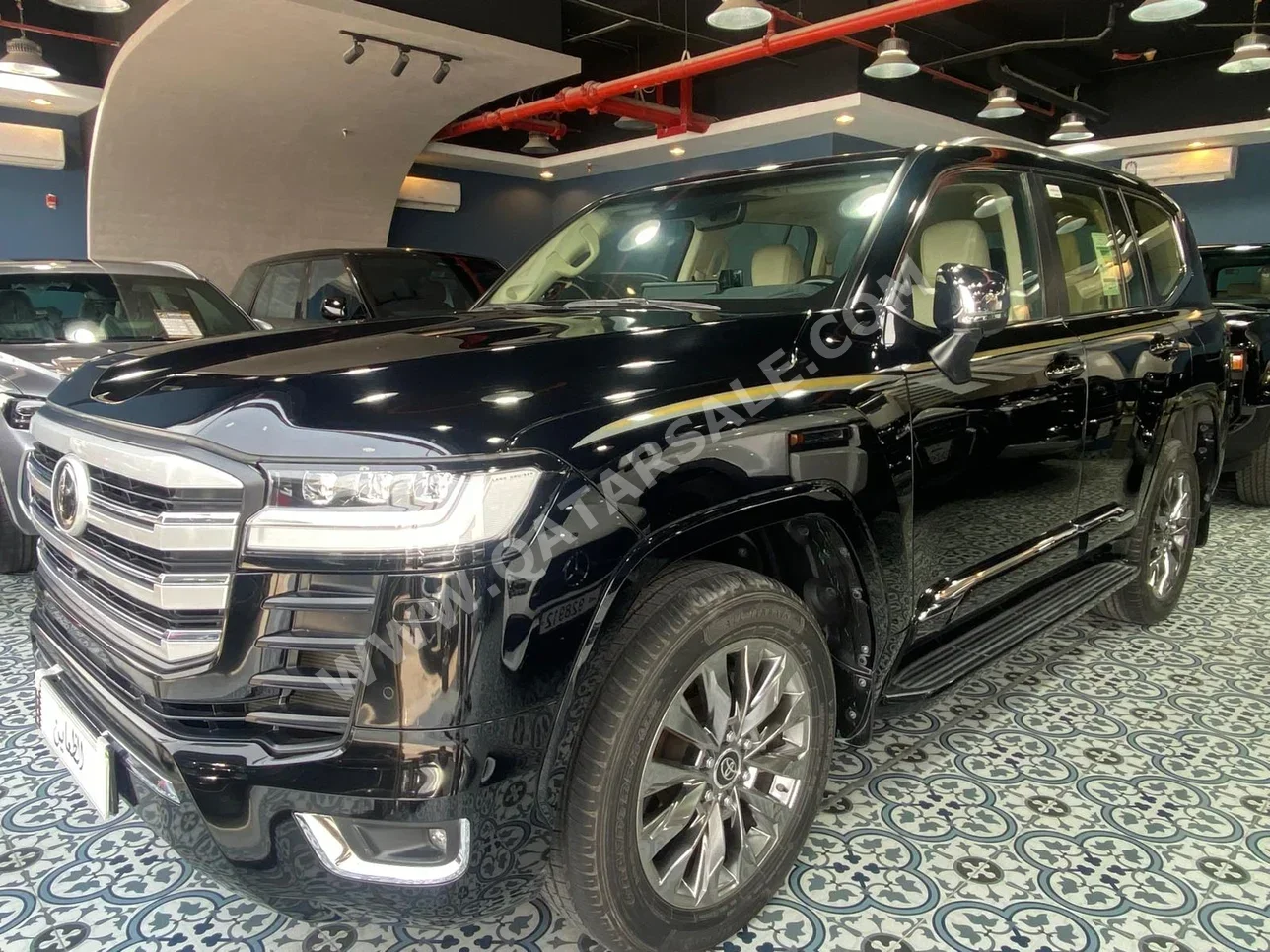 Toyota  Land Cruiser  VXR Twin Turbo  2023  Automatic  47,000 Km  6 Cylinder  Four Wheel Drive (4WD)  SUV  Black  With Warranty