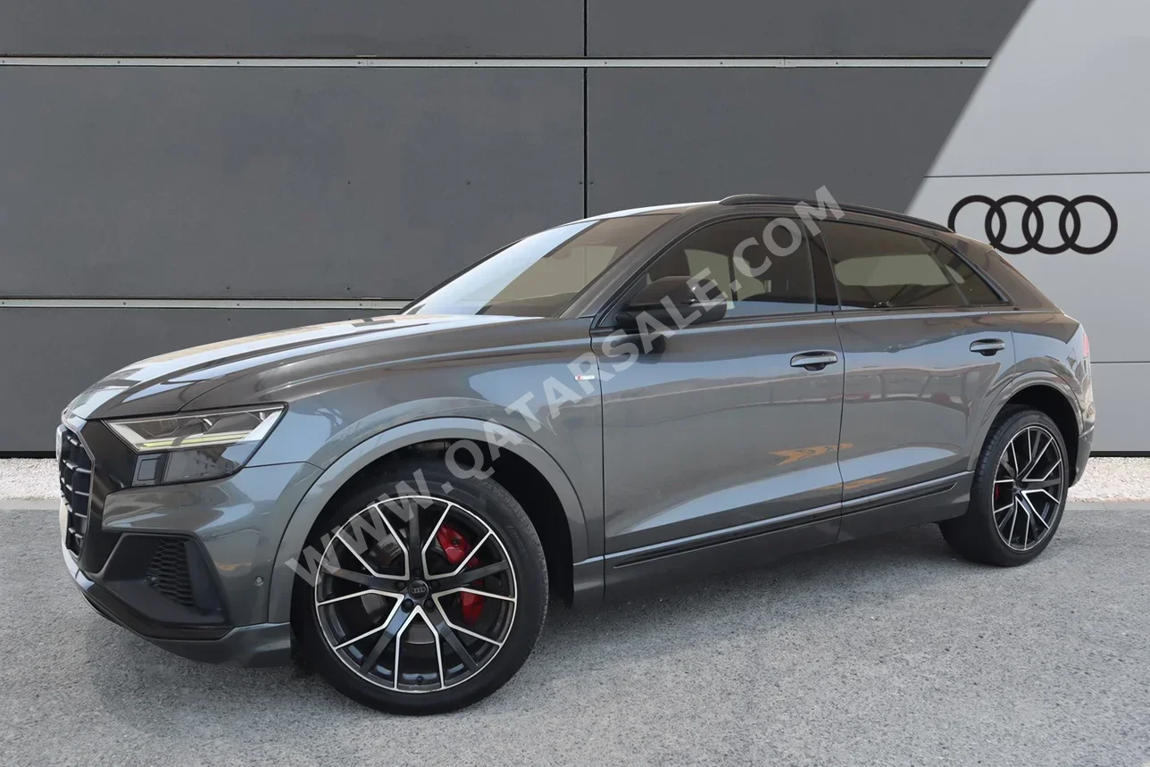 Audi  Q8  TFSI Quattro  2020  Automatic  101,000 Km  6 Cylinder  All Wheel Drive (AWD)  SUV  Gray