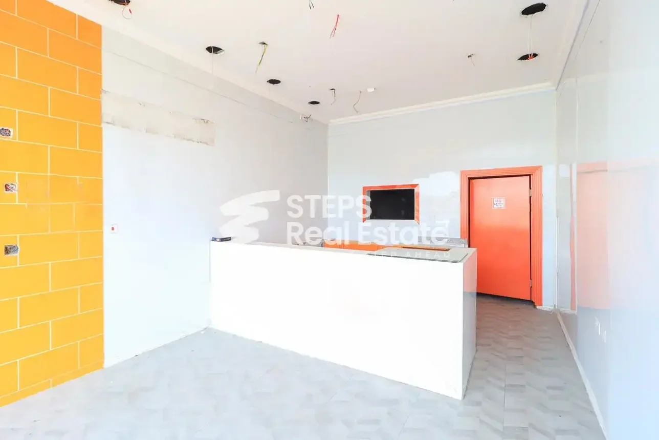 Commercial Shops - Not Furnished  - Al Rayyan  For Rent  - Muaither