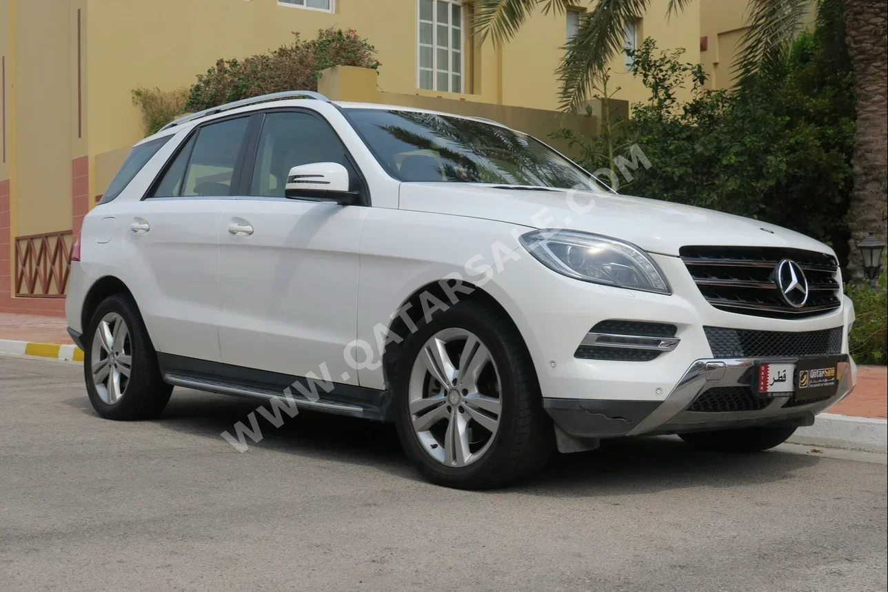 Mercedes-Benz  ML  350  2014  Automatic  70,000 Km  6 Cylinder  Four Wheel Drive (4WD)  SUV  White