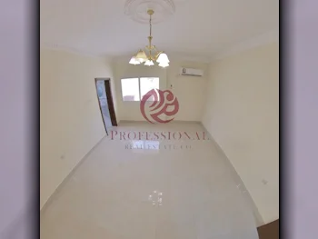 Family Residential  - Not Furnished  - Doha  - Onaiza  - 5 Bedrooms