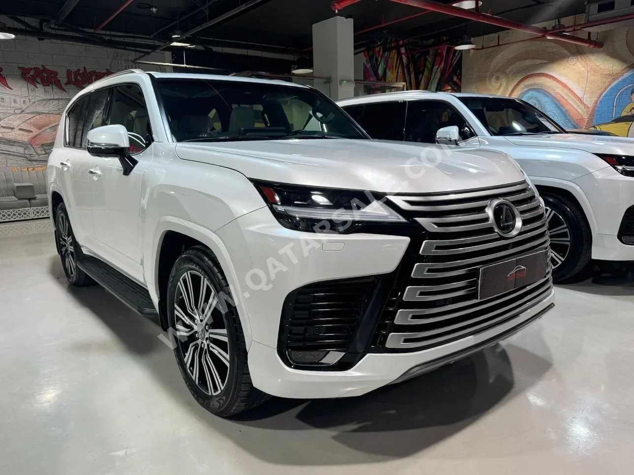 Lexus  LX  600 Luxury  2022  Automatic  39,000 Km  6 Cylinder  Four Wheel Drive (4WD)  SUV  White  With Warranty