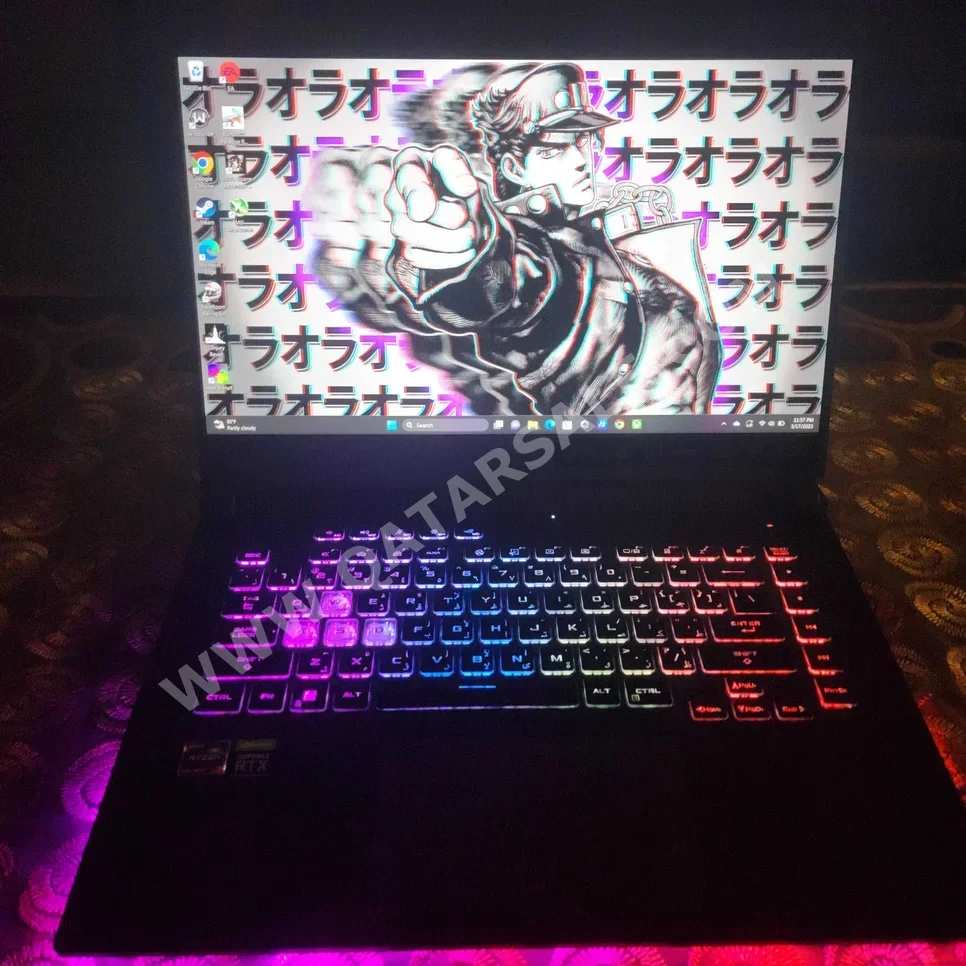 Laptops Asus  - Rog Strix  2022  - Space Gray  - Windows 11  - AMD  - Ryzen  -Memory (Ram): 16 GB