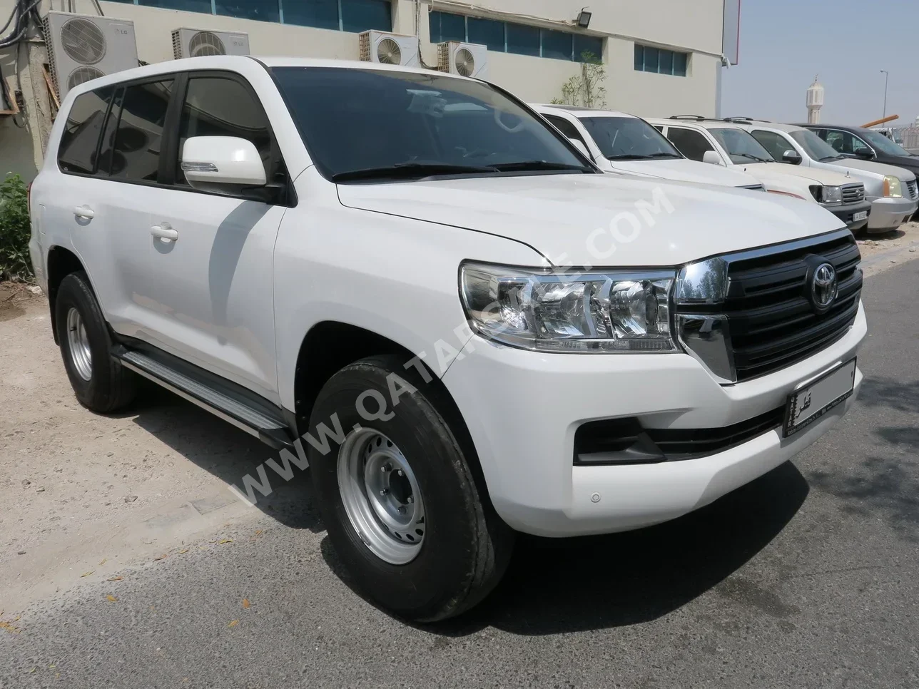 Toyota  Land Cruiser  GX  2019  Automatic  169,000 Km  6 Cylinder  Four Wheel Drive (4WD)  SUV  White