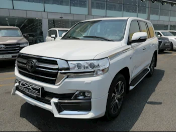 Toyota  Land Cruiser  VXR  2020  Automatic  91,000 Km  8 Cylinder  Four Wheel Drive (4WD)  SUV  White