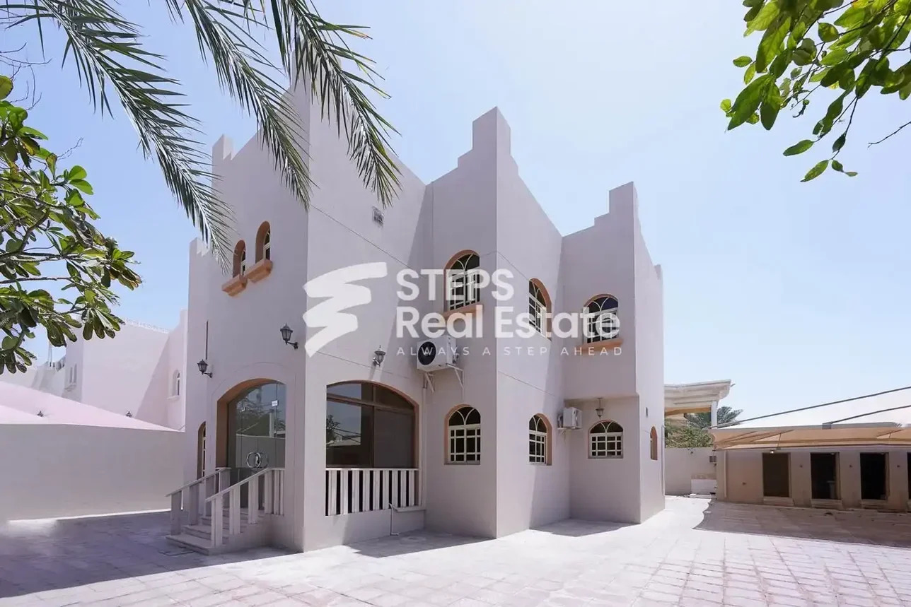 Commercial  - Not Furnished  - Doha  - Al Maamoura  - 5 Bedrooms