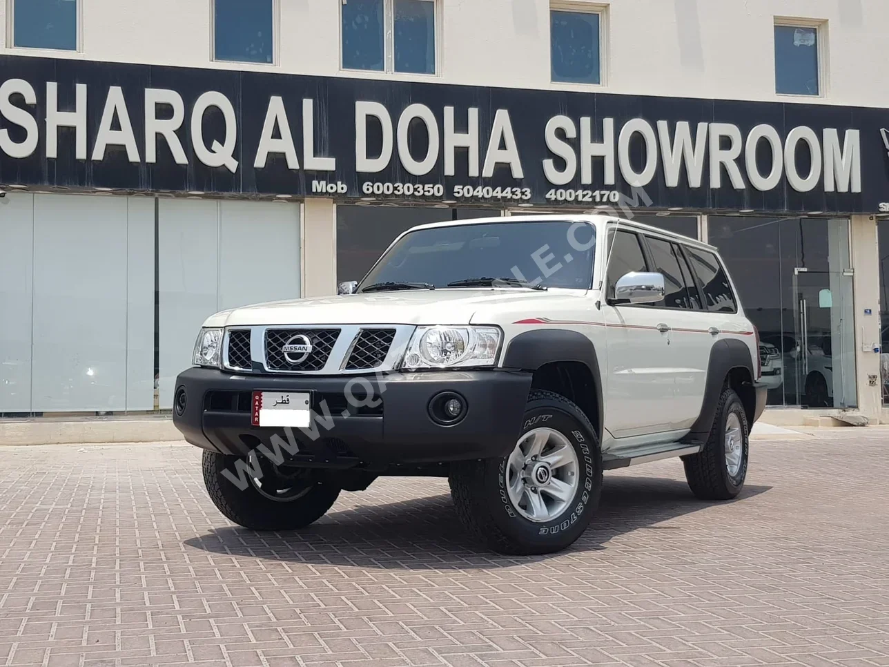 Nissan  Patrol  GL  2023  Automatic  1,700 Km  6 Cylinder  Four Wheel Drive (4WD)  SUV  White  With Warranty