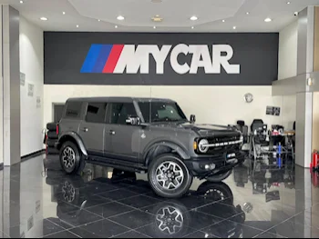 Ford  Bronco  Outer Banks  2022  Automatic  45٬000 Km  6 Cylinder  Four Wheel Drive (4WD)  SUV  Gray  With Warranty