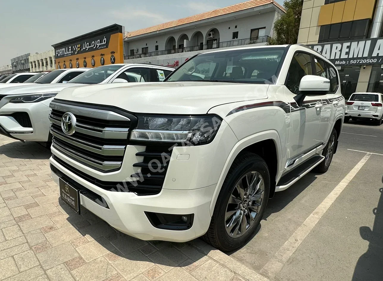  Toyota  Land Cruiser  GXR Twin Turbo  2023  Automatic  0 Km  6 Cylinder  Four Wheel Drive (4WD)  SUV  White  With Warranty