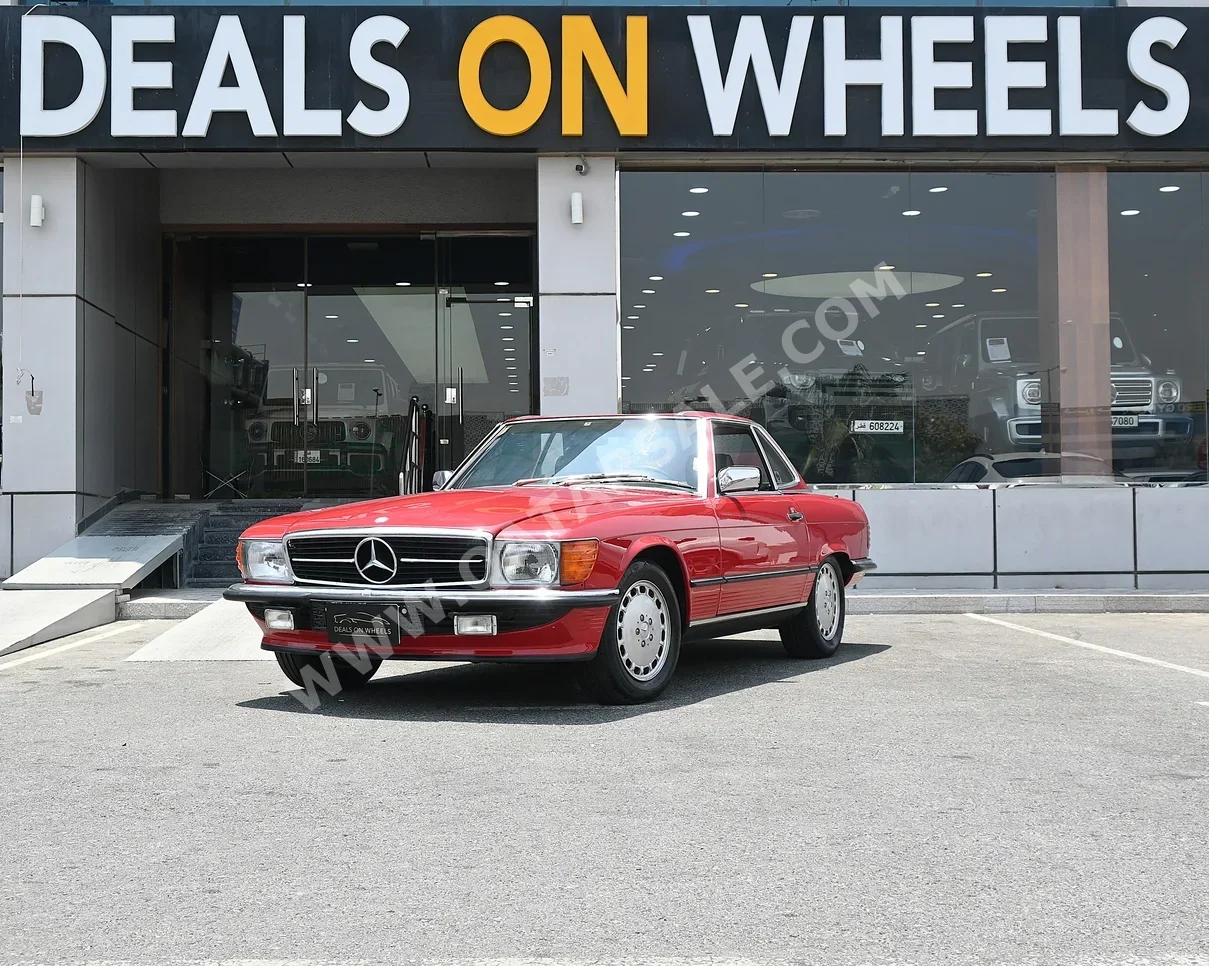 مرسيدس - بنز  560 SL  1988  اوتوماتيك  55,000 كم  8 سلندر  دفع خلفي  كلاسك  أحمر