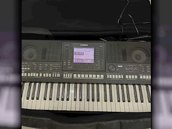 Piano Yamaha  PSR-A2000