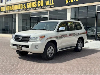 Toyota  Land Cruiser  GXR  2012  Automatic  182,000 Km  8 Cylinder  Four Wheel Drive (4WD)  SUV  White