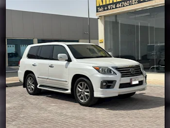 Lexus  LX  570 S  2015  Automatic  150,000 Km  8 Cylinder  Four Wheel Drive (4WD)  SUV  White