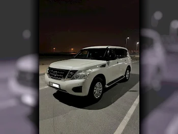 Nissan  Patrol  XE  2017  Automatic  166,000 Km  6 Cylinder  Four Wheel Drive (4WD)  SUV  White