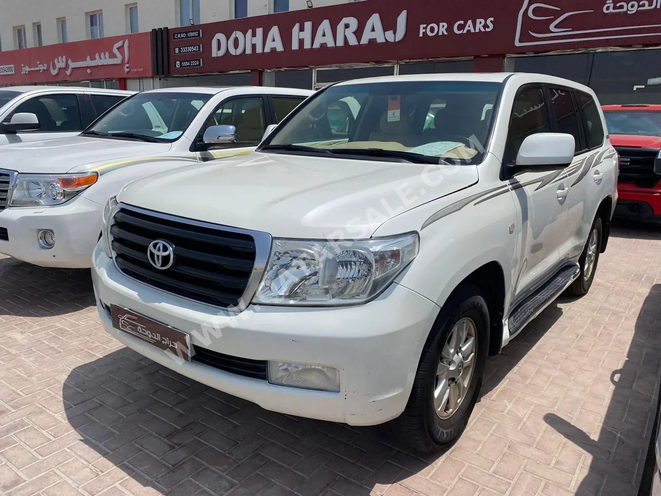 Toyota  Land Cruiser  GX  2011  Automatic  426,000 Km  8 Cylinder  Four Wheel Drive (4WD)  SUV  White