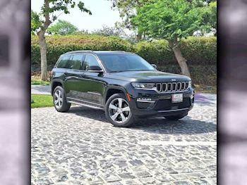 Jeep  Grand Cherokee  Limited  2022  Automatic  28,000 Km  6 Cylinder  Four Wheel Drive (4WD)  SUV  Black  With Warranty