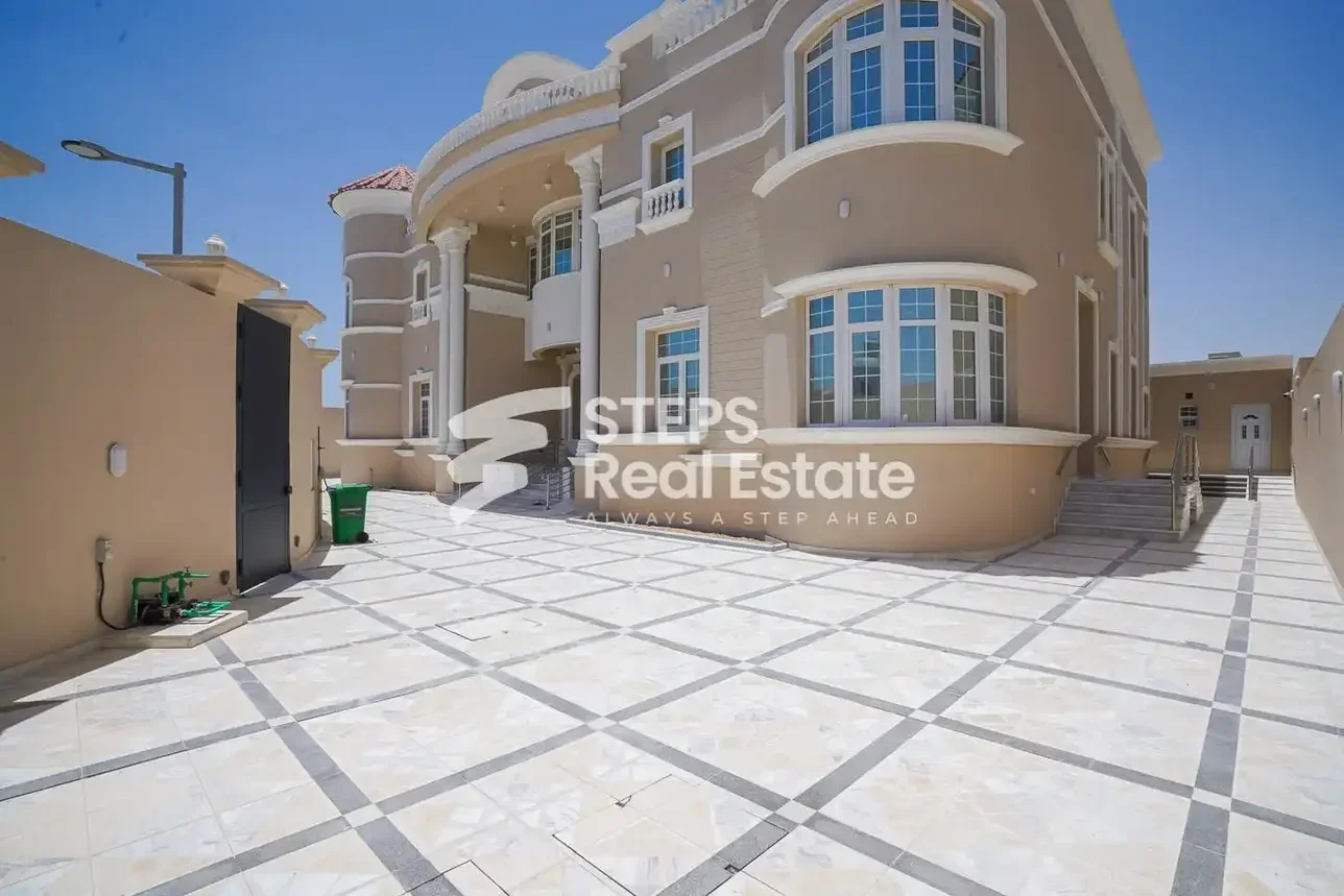 Family Residential  - Not Furnished  - Lusail  - North Residential Villa  - 8 Bedrooms